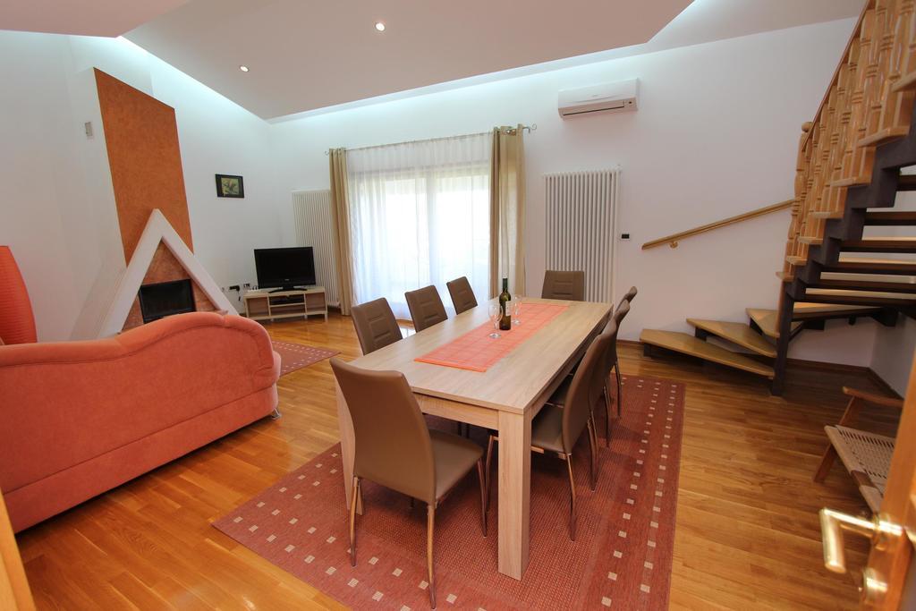 Apartment Villa Nera بولا المظهر الخارجي الصورة