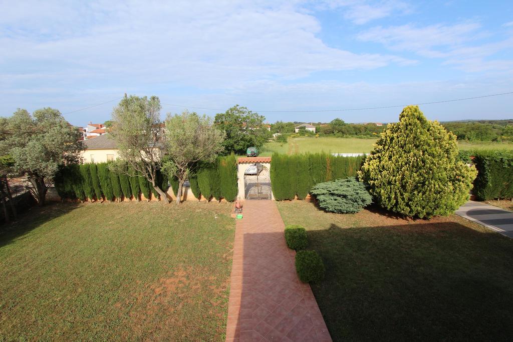 Apartment Villa Nera بولا المظهر الخارجي الصورة
