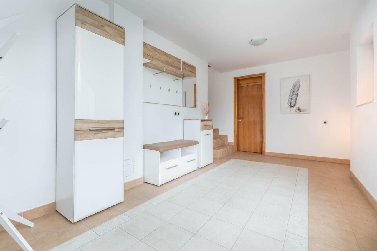 Apartment Villa Nera بولا المظهر الخارجي الصورة