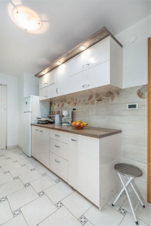 Apartment Villa Nera بولا المظهر الخارجي الصورة